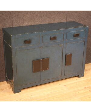 Chinese sideboard in lacquered exotic wood from the 20th century