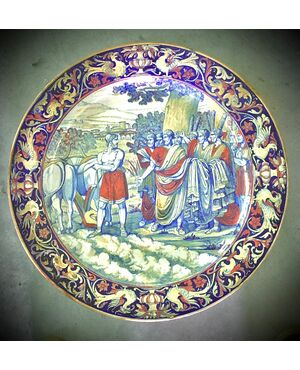 Large luster majolica plate with historiated scene.Santarelli manufacture.Gualdo Tadino.     