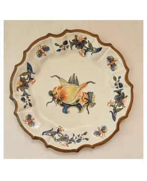 Piatto in maiolica , manifattura Pasquale Antonibon di Nove di Bassano , XVIII secolo VENDUTO