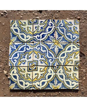 Azulejos azzurre e gialle