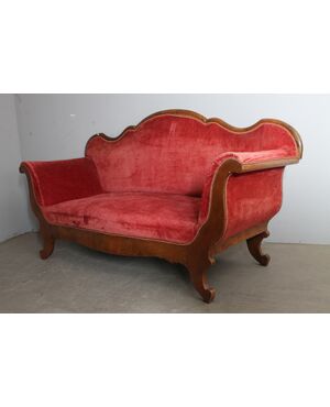 Antico divano Luigi Filippo 1850  noce  elegante. Velluto rosso . Mis L 193 x 68 