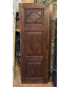  PTS865 - N. 2 porte in legno di noce, misure cm L 71 x H 201 