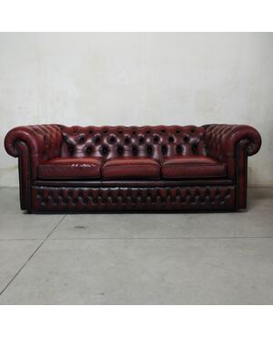 Noleggio di divani e di poltrone chesterfield inglesi vintage e di articoli di antiquariato 