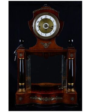 Antico orologio da tavolo del 1800 Biedermeier in legno con intarsi