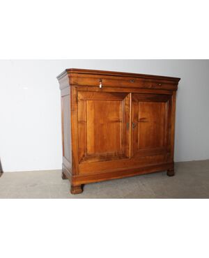 Antica credenza servante  cappuccina L. Filippo 1850 noce massello . rest 142 x 54 . Restaurata 