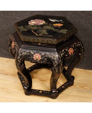 Lacquered and painted chinoiserie side table from 20th century