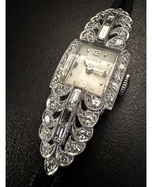 Orologio  in  Platino  con  Diamanti 2 ct.