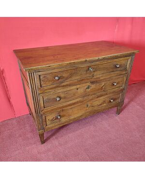 Louis XVI chest of drawers with pyramid legs