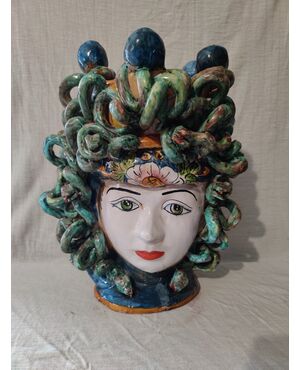 Testa di principessa con serpenti in ceramica di Caltagirone - H 43 cm - Sicilia