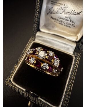 Anello  con  Rubini  e  Diamanti  