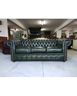 Divano Chesterfield 3 posti club inglese originale in pelle Antique Green 