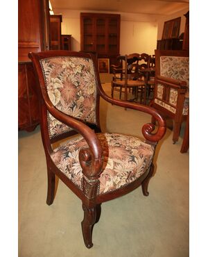 Poltrona Stile Direttorio Francese del 1800 con tessuto floreale Sanderson