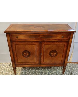 Credenza lombarda