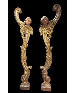 DARS654 - Coppia di lesene dorate con putti, mis. cm L 35 x P 12 x H 141 