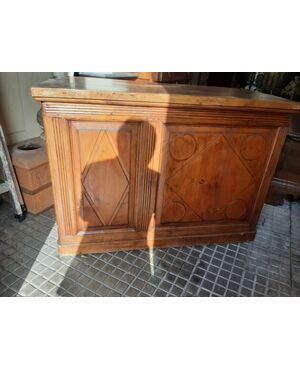 credenza / banco da centro locale