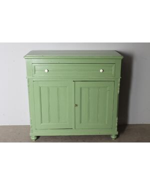 Antica credenza/ dispensa toscana XIX secolo Verde salvia. Mis 106 x 45 . H 100 . Restaurata. 