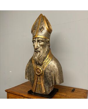 Antico grande busto scultura  San Nicola XVII sec argento e doratura a mecca . Mis 102 x 53 . Prof cm 25 