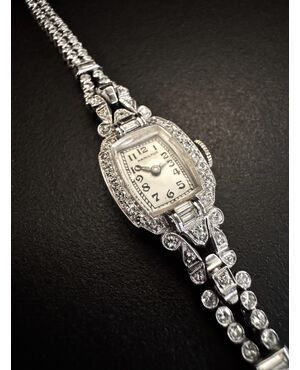 Orologio firmato   " HAMILTON "  in   platino   Diamanti   3  ct. 