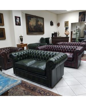 Divani e poltrone chesterfield inglesi originali nuovi e vintage 