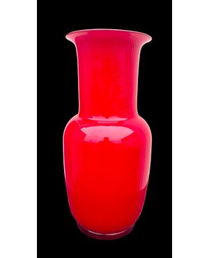 Vaso in vetro incamiciato rosso, serie:opalini.Venini,Murano. 