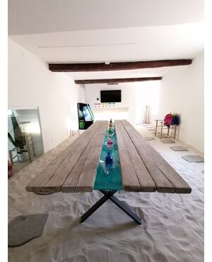 Pezzo unico tavolo design artigianale legno e resina 4 metri