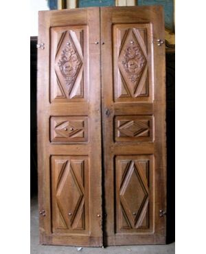 ptci400 entrance door in walnut 700, mis. h 230 x 121 cm width.
