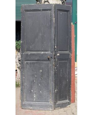pti550 door of entrance from landing, mis. 110 x H 228 cm, thickness. 3,8 cm