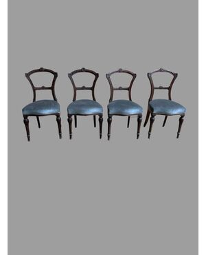 Quattro sedie inglesi intagliate