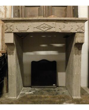 chp283 gray stone fireplace, &#39;800, mis. cm 101 x 101 x 60 p     