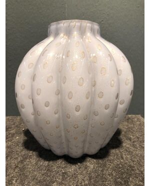 Murano blown glass vase. Barovier manufacture     