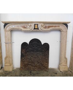 chm556 Italian marble fireplace, inlaid with various marbles, mis. max floor cm 150 x 18 cm prof.     