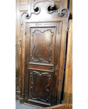 pts412 n. 2 doors in Louis XIV walnut with centered frame, mis.h cm 278 x 115 max     