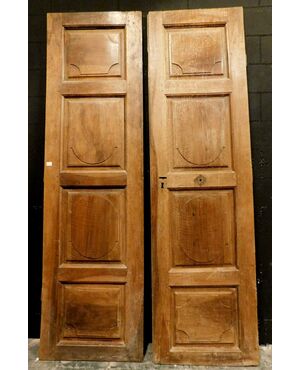 pts544 two walnut doors paneled two sizes. h cm239x135 / 228 x 132 cm thick 3.7     
