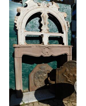 chp294 stone fireplace in Burgundy, ep. 700, mis. cm 125 x 32 h 105     