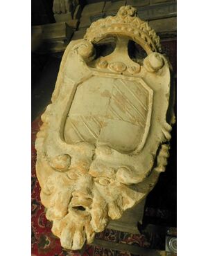 dars228 stone coat of arms of a noble Sicilian family, h 120 cm x 60     
