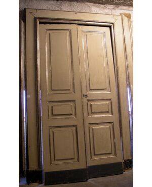 pts407 n. 5 white lacquered doors with silver frames, mis. h 290 cm xl 183     