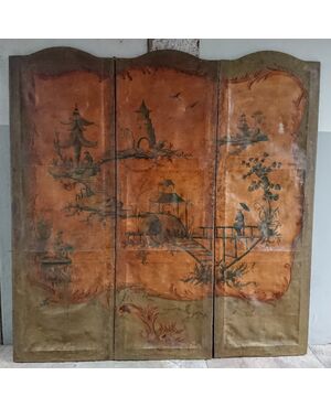 Double-sided venetian screen painted in chinoiserie     