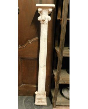 dars378 - colonna gotica in pietra con base in legno, cm l 20 x h 150 