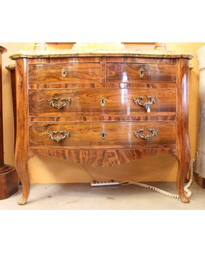 Tuscan &quot;Balestra&quot; chest of drawers (epoch: Louis XV)     