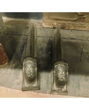 al190 - pair of cast iron wings, 19th century, l 9 xh 10 x p. 30 cm     