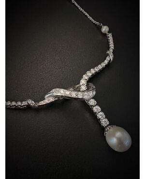 Collana  con  Perla  e  Diamanti  2.5 ct. 