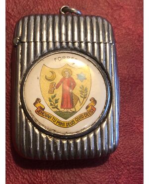 Scatolina portafiammiferi in argento costolato con medaglione con stemma della città di Forres.Inghilterra.
