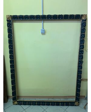 Frame of 600, internal dimensions 134 x 176. Excellent state of conservation     