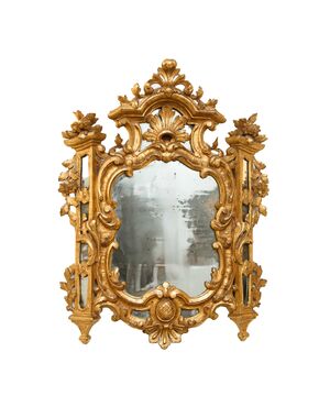 XVIII secolo, Specchiere con cornici di forma architettonica