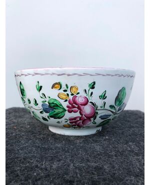 Third fire majolica milk cup with floral decoration. Casali and Callegari manufacture. Pesaro.     