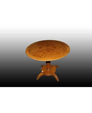Tavolino basso stile Biedermeier in legno di olmo e radica di olmo