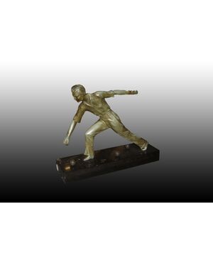 Scultura Decò francese di inizio 1900 in bronzo Giocatore di Bocce