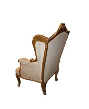 Coppia di poltrone francesi Luigi XV con "orecchie" – Seconda metà '800, legno dorato a foglia oro