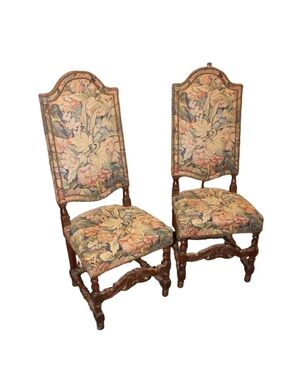 Set di 4 sedie stile Rinascimento – Legno di noce, imbottitura in gobelin