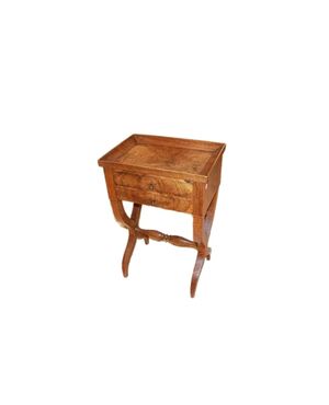 Tavolino da Lavoro Con Piano A Vassoio Francese In Legno di Noce 1800